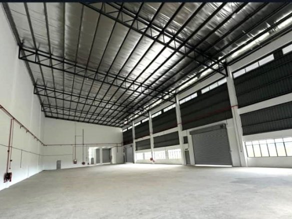 Experience Growth and Success at Serenia Industrial Park