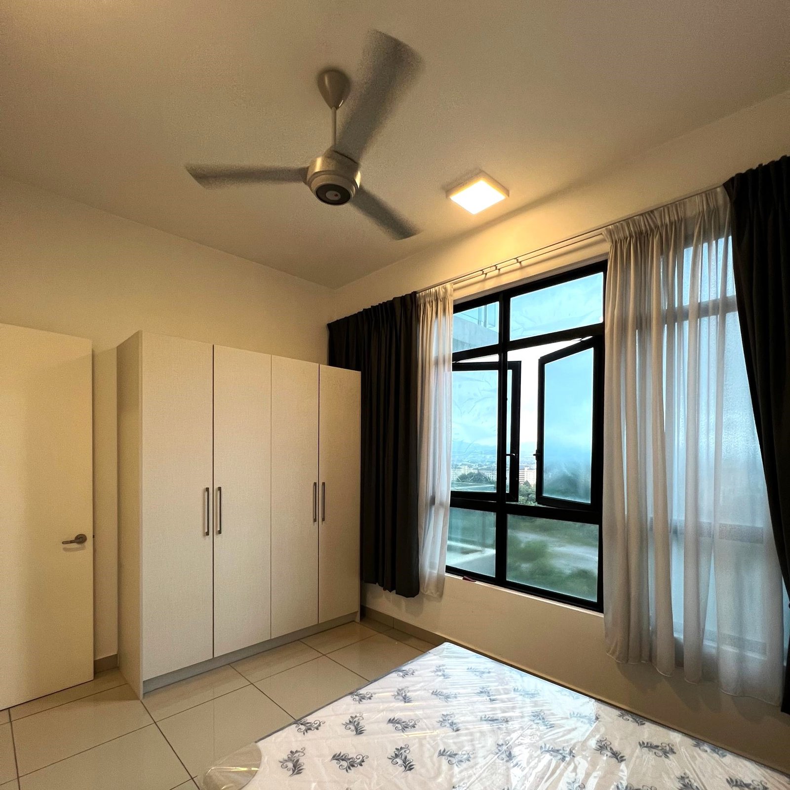 Conezion Residence, Spacious units and Modern Facility