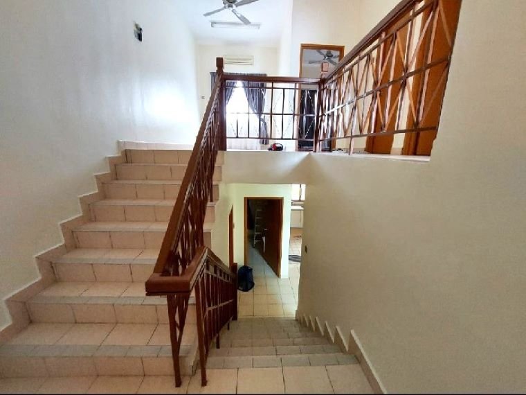 BK5 House for sale, LRT, Bandar Kinrara, Puchong, Selangor