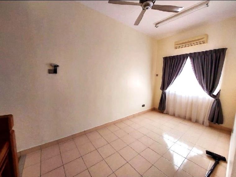 BK5 House for sale, LRT, Bandar Kinrara, Puchong, Selangor