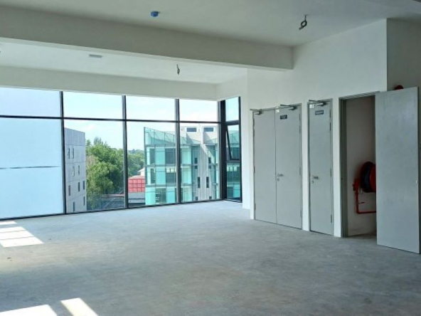 Novus Business Park, Factory Warehouse