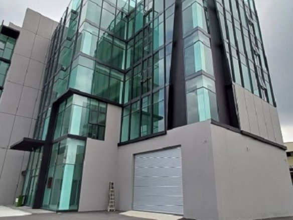 Novus Business Park, Factory Warehouse