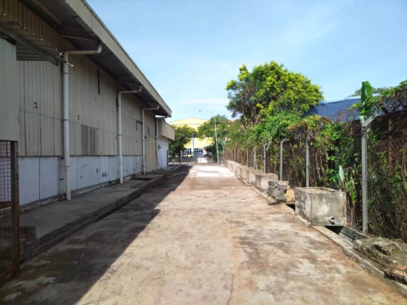 Arab Malaysia Industrial Park, Factory for rent