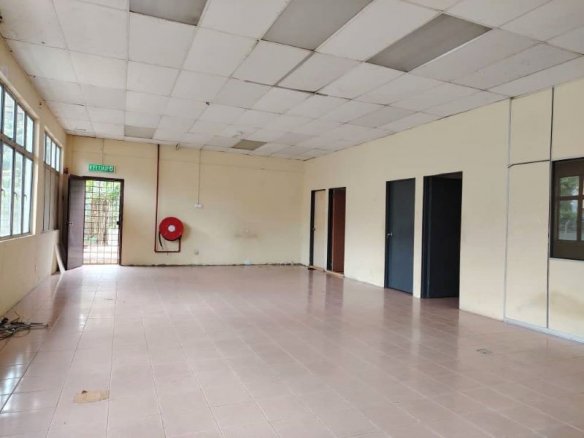 Arab Malaysia Industrial Park, Factory for rent