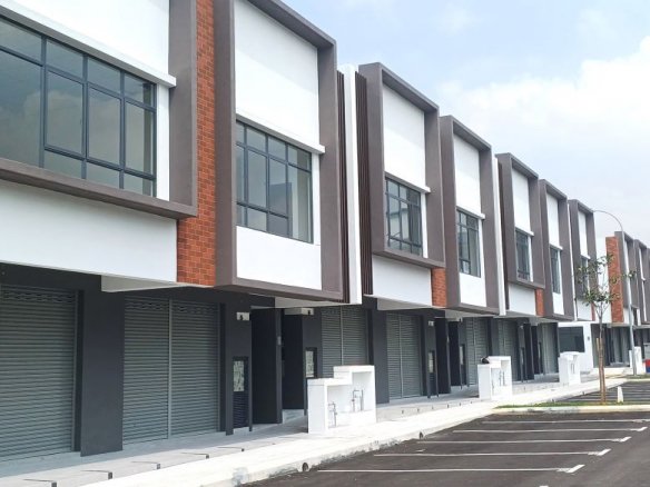 Jade Square 2 Kajang, Inter and Corner shop for rent