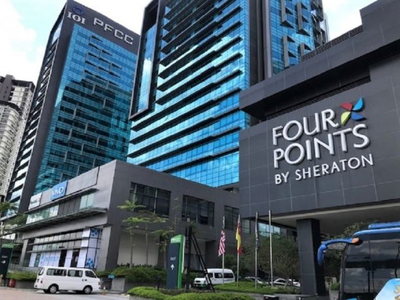 PFCC Puchong Corporate Office Centre, LRT and amenities