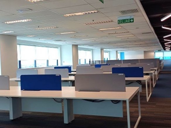 PFCC Puchong Corporate Office Centre, LRT and amenities