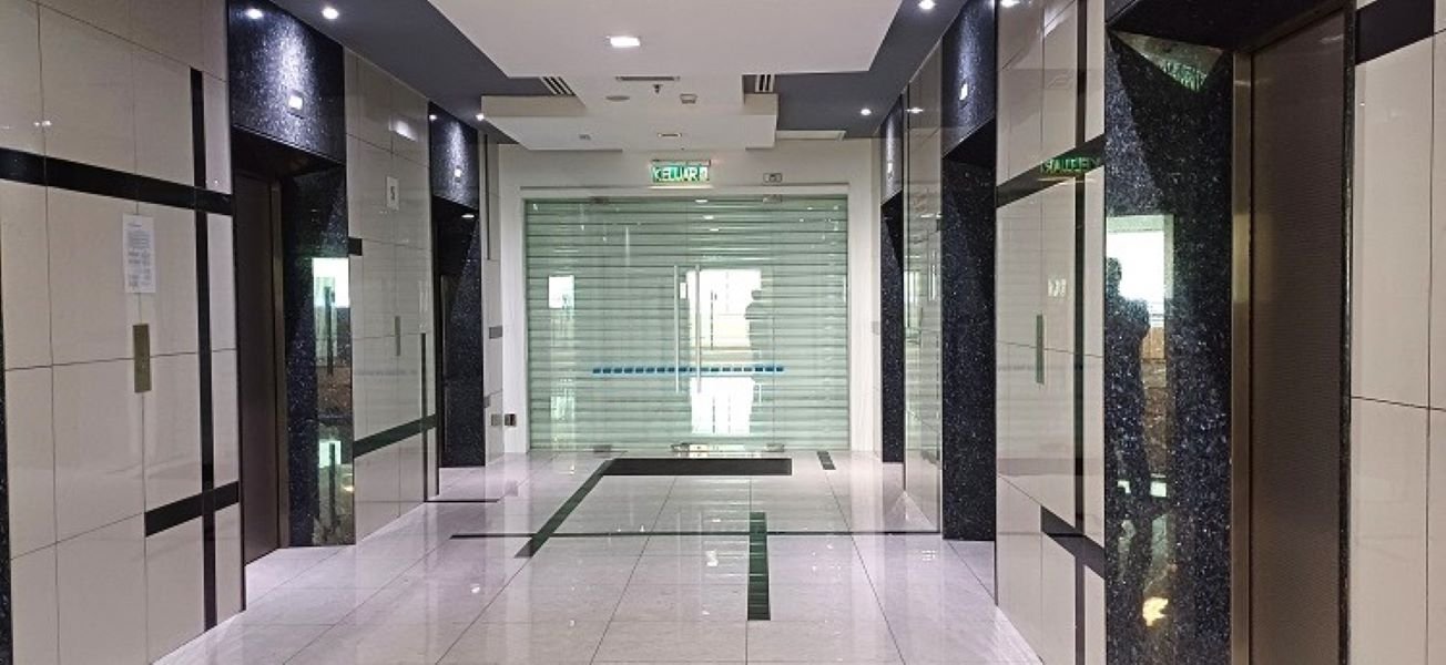 PFCC Puchong Corporate Office Centre, LRT and amenities