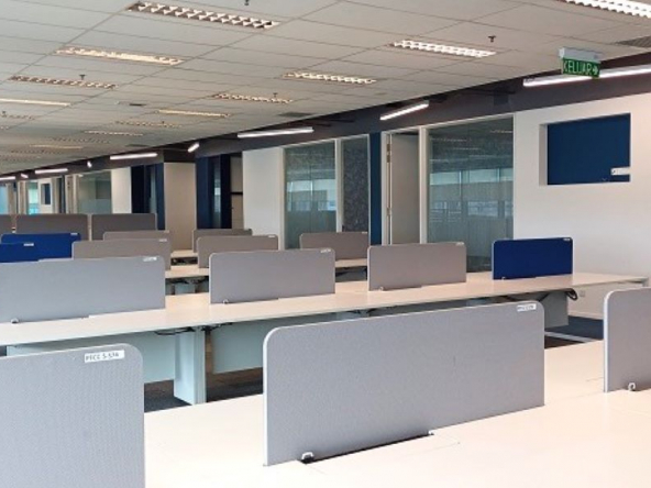 PFCC Puchong Corporate Office Centre, LRT and amenities