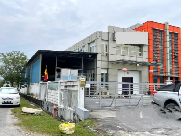 Semi d Factory for sale Puchong, Selangor