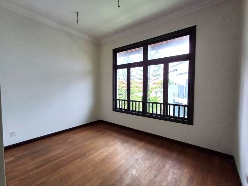 Bandar Kinrara BK9 - Bungalow House for Sale, Puchong