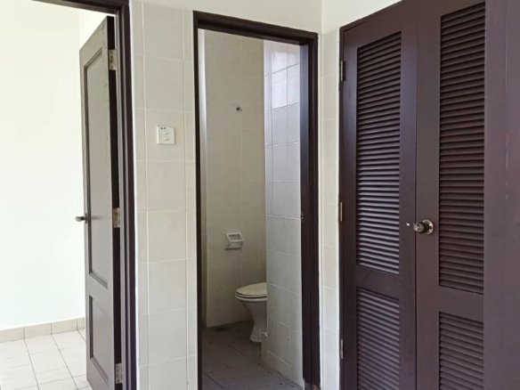 Bandar Kinrara BK9 - Bungalow House for Sale, Puchong