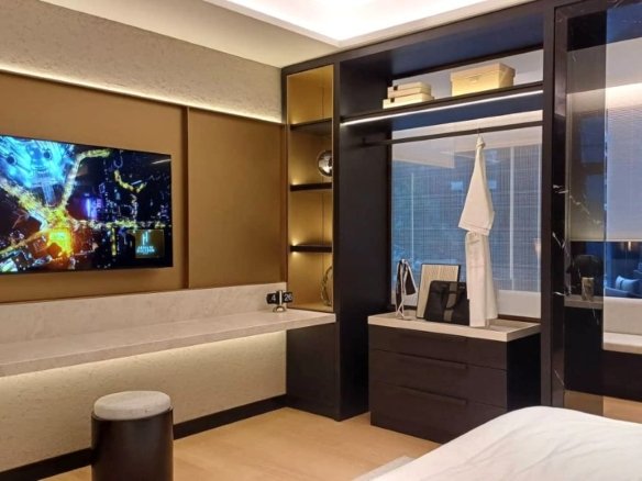 Small Versatile Home Office - 300m away from KLCC Twin Tower