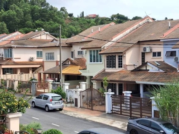 Bandar Puteri Puchong Landed House for Sale - Near Amenities