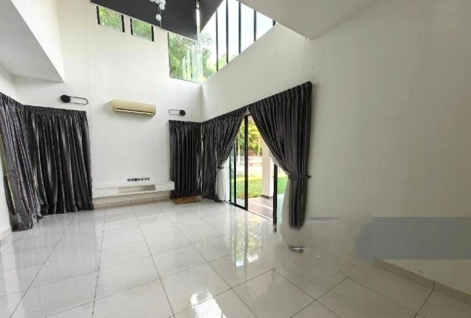 Akira Puchong Semi-D House for Sale 5+1 Bedrooms, 4596 sq ft