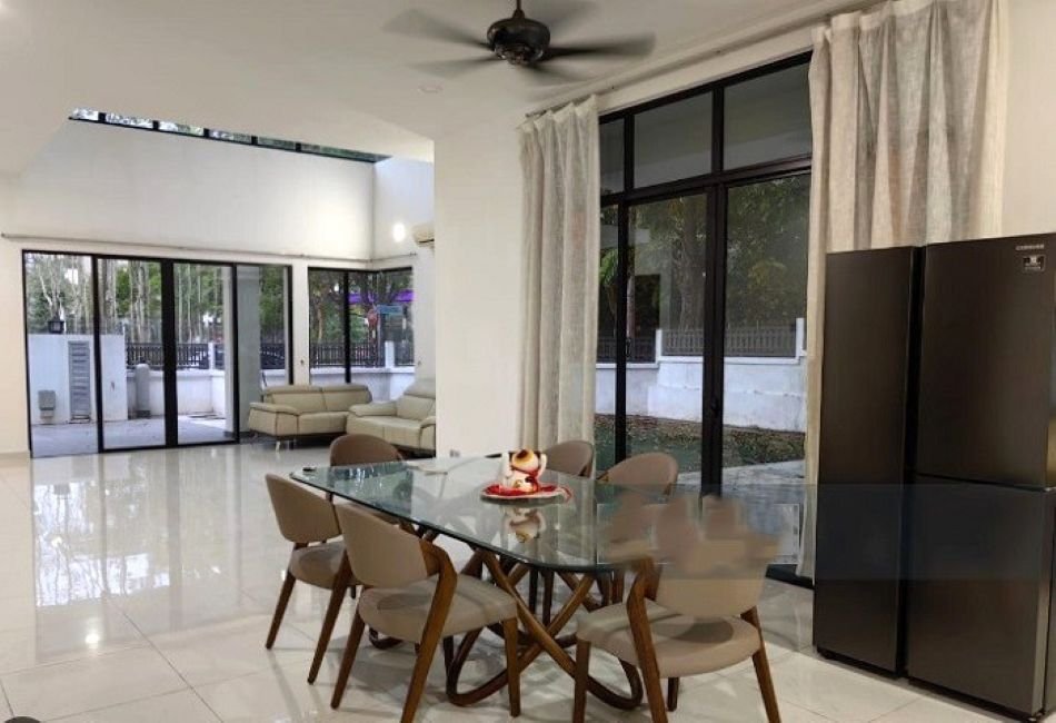 Akira Puchong Semi-D House for Sale 5+1 Bedrooms, 4596 sq ft