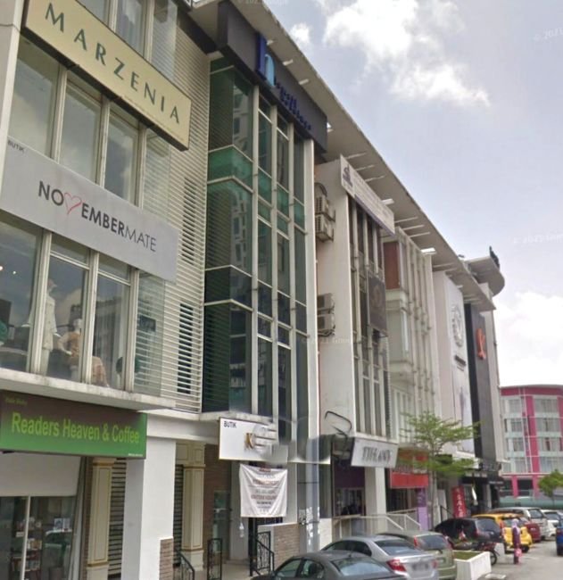 Bandar Baru Bangi Shop for Sale 4.5-storey featuring lift