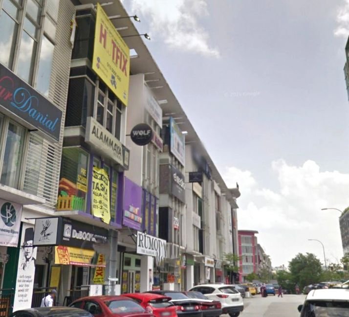 Bandar Baru Bangi Shop for Sale 4.5-storey featuring lift
