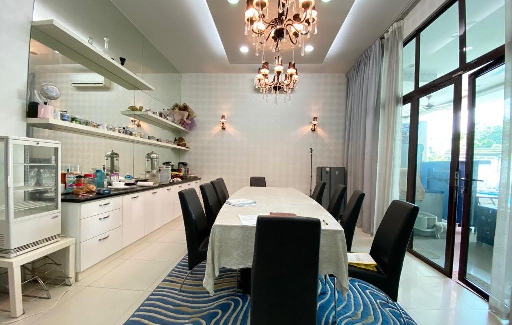 Subang Jaya Bungalow for Rent | Spacious with Pool