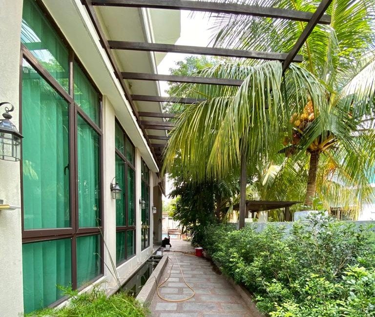 Subang Jaya Bungalow for Rent | Spacious with Pool