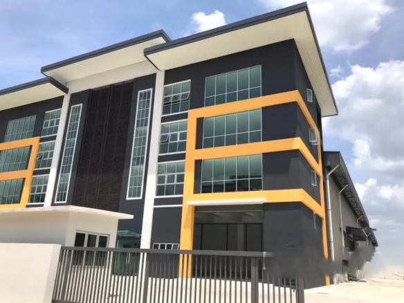 3-Storey Semi-d factory for Rent in Klang with Mezzanine floor
