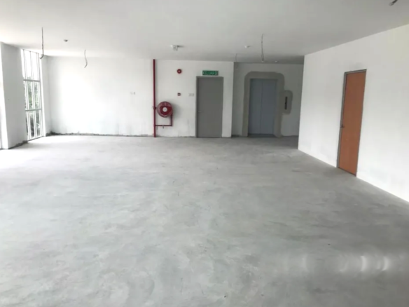 3-Storey Semi-d factory for Rent in Klang with Mezzanine floor