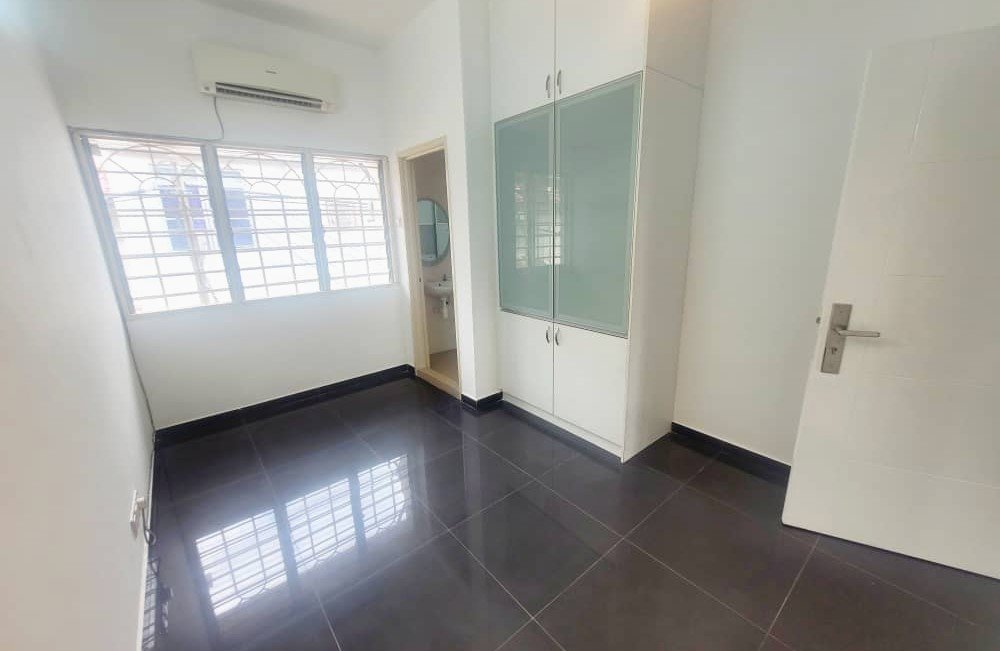 BK5 House for Sale Puchong | Near Amenity | LRT & Pavilion Mall