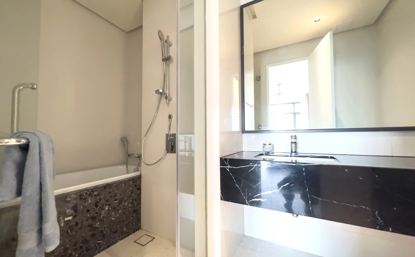 Oxford Residence for Rent KL 3+1 Bedrooms Fully Furnished