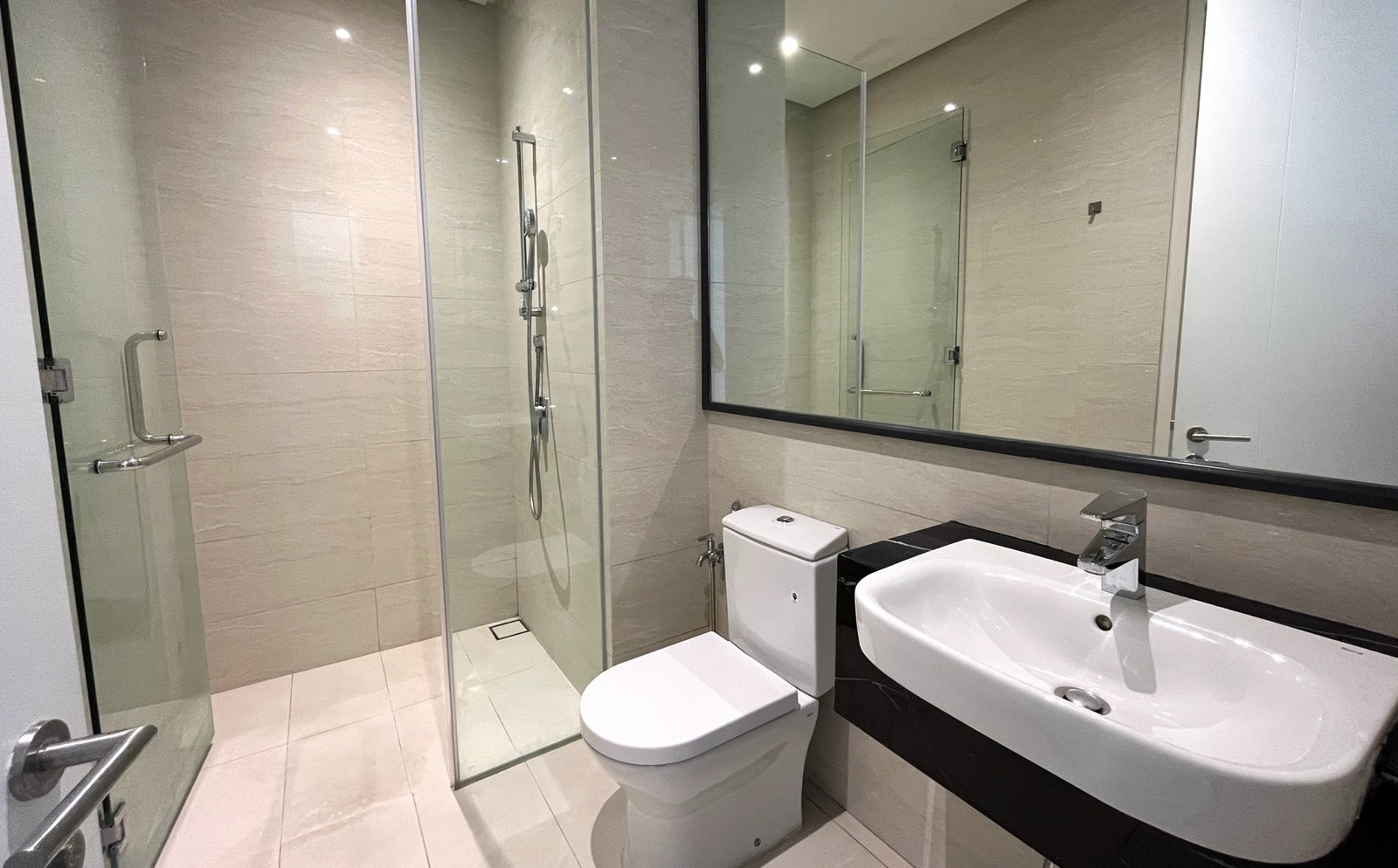 Oxford Residence for Rent KL 3+1 Bedrooms Fully Furnished