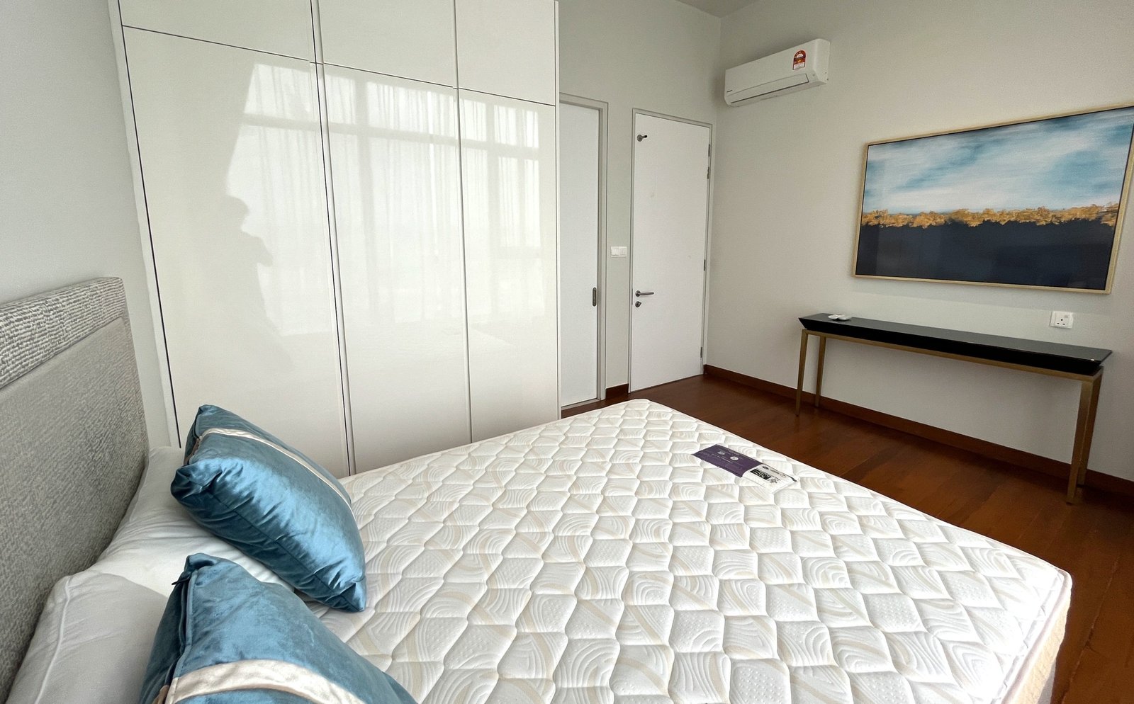 Oxford Residence for Rent KL 3+1 Bedrooms Fully Furnished