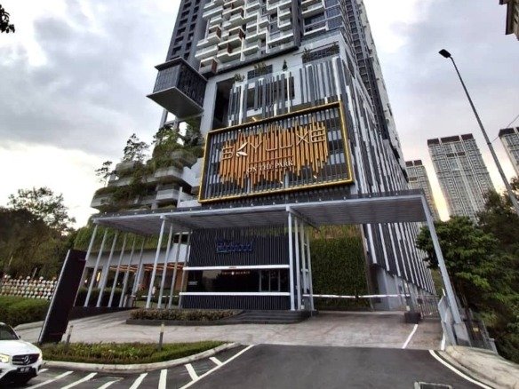Skyluxe Bukit Jalil Freehold Residence for Sale Next to Park