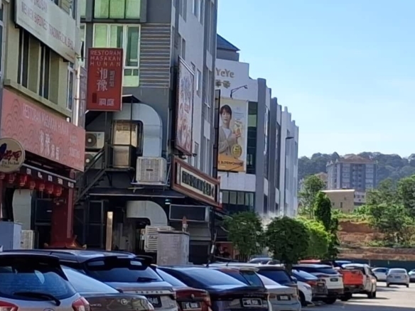 Bandar Puteri Puchong Corner Office for Rent with Lift