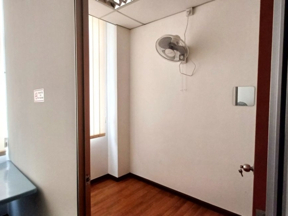 16 Sierra Puchong Office for Rent Fully Furnished Near MRT