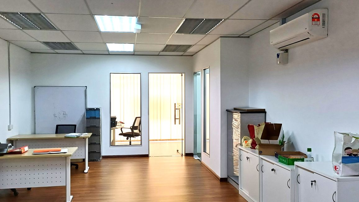 Office for Rent in Puchong - 1920 sq ft Fully Furnished