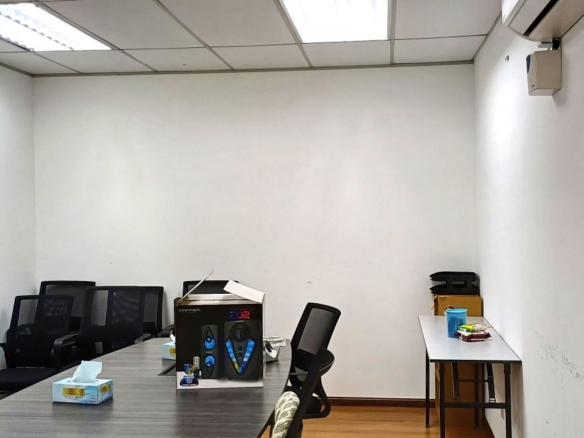 Office for Rent in Puchong - 1920 sq ft Fully Furnished