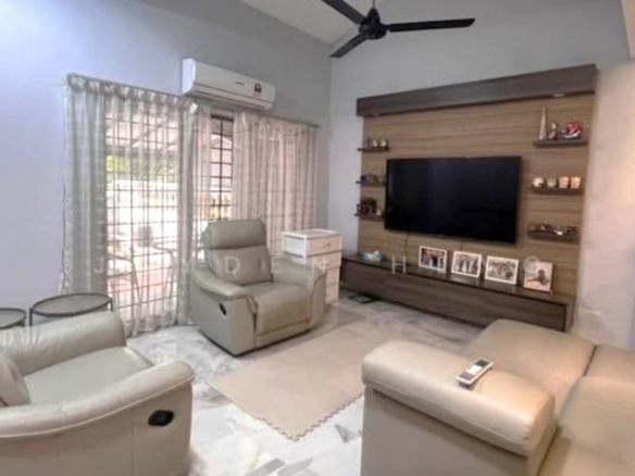 USJ 11 House for Sale - Freehold Extended Kitchen, Subang Jaya