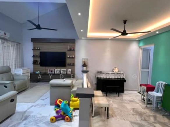 USJ 11 House for Sale - Freehold Extended Kitchen, Subang Jaya