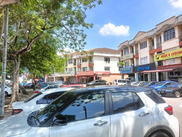Shah Alam Seksyen 23 Shop for Sale Full Tenanted RM2.1 mil