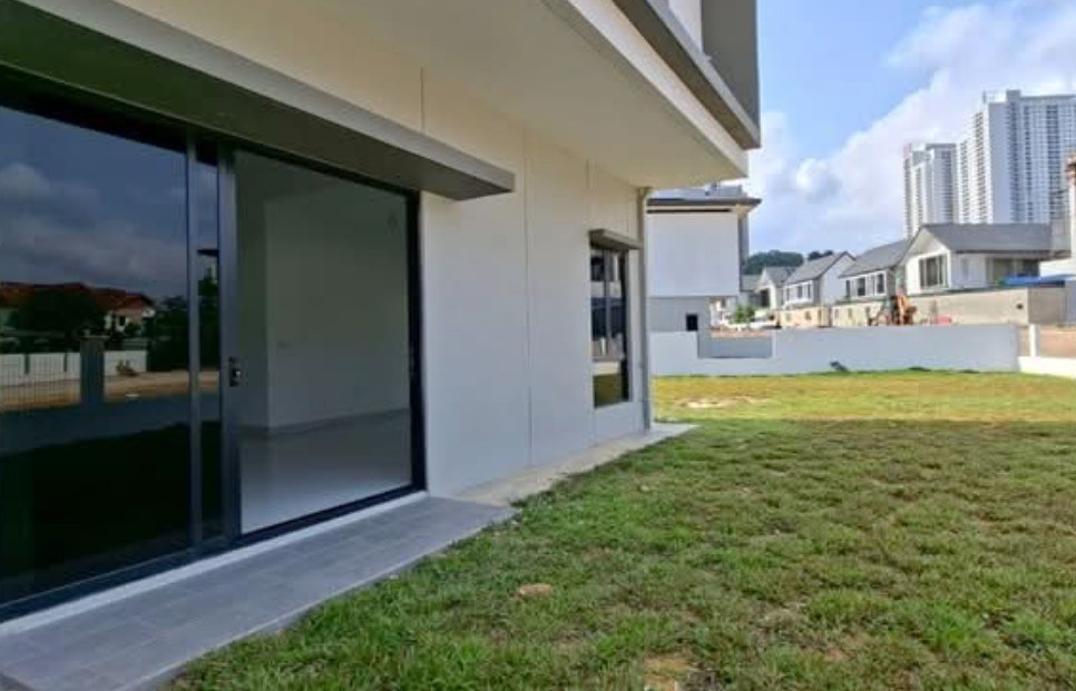 Bandar Kinrara 8 Semi d House for Rent Anggun Villa