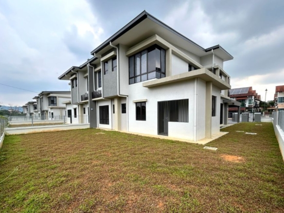 Freehold Semi d House for Sale in Bandar Kinrara, Selangor