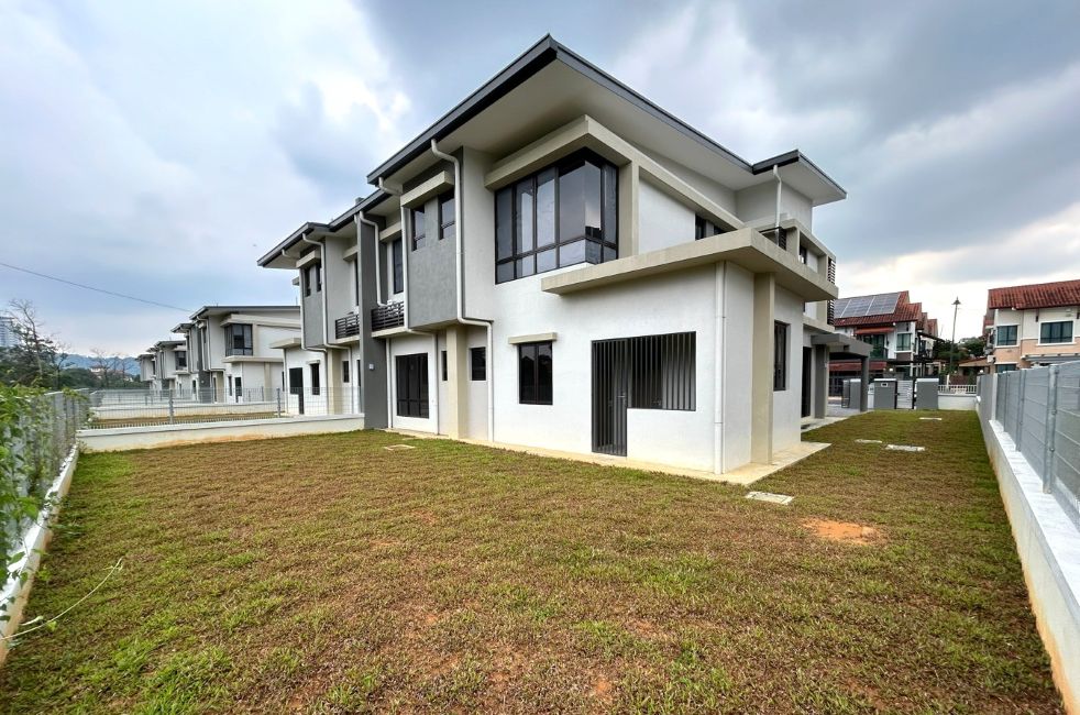 Freehold Semi d House for Sale in Bandar Kinrara, Selangor