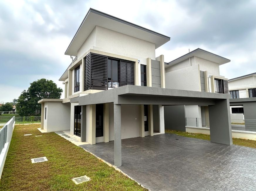 Freehold Semi d House for Sale in Bandar Kinrara, Selangor