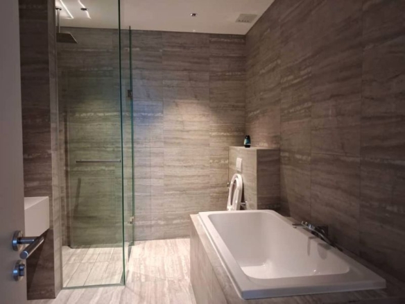 Luxury Condo for Sale & Investment KLCC 754 sq ft 1 Bedroom
