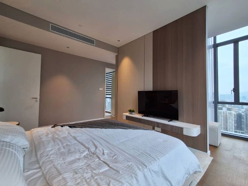 Luxury Condo for Sale & Investment KLCC | 775 sq ft | 1+1 Rooms