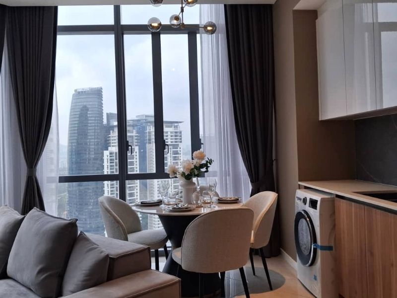 Luxury Condo for Sale & Investment KLCC | 775 sq ft | 1+1 Rooms