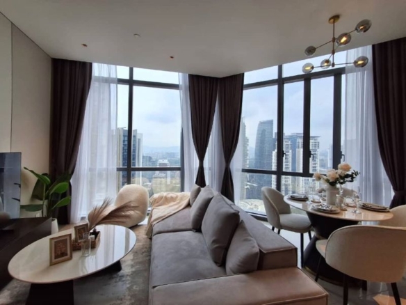 Luxury Condo for Sale & Investment KLCC | 775 sq ft | 1+1 Rooms