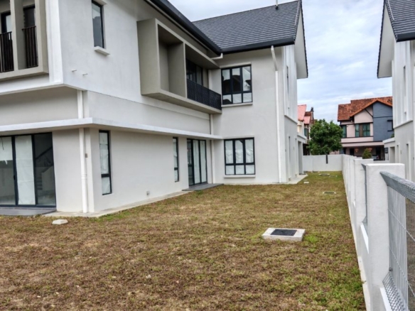 Semi d House for Sale @ Bandar Kinrara Prime Location