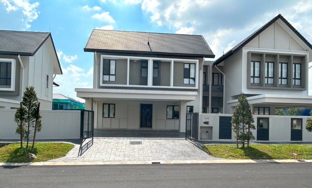 Semi d House for Sale @ Bandar Kinrara Prime Location
