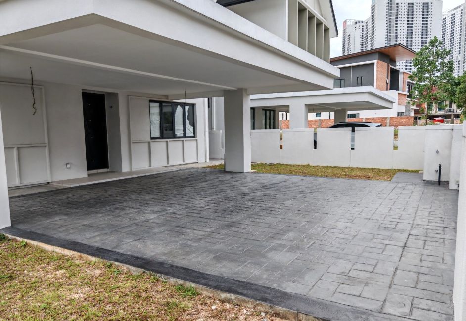 Semi d House for Sale @ Bandar Kinrara Prime Location