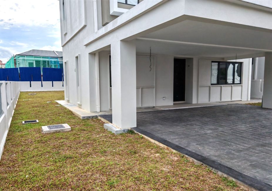 Semi d House for Sale @ Bandar Kinrara Prime Location